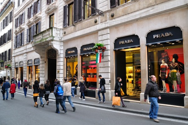 rome-shopping-via-condotti
